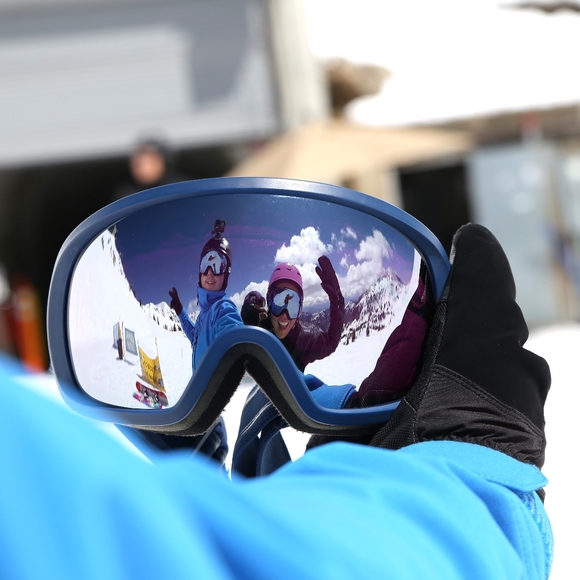 Meet your Posher, Mary Jane - Picture 2 of 2